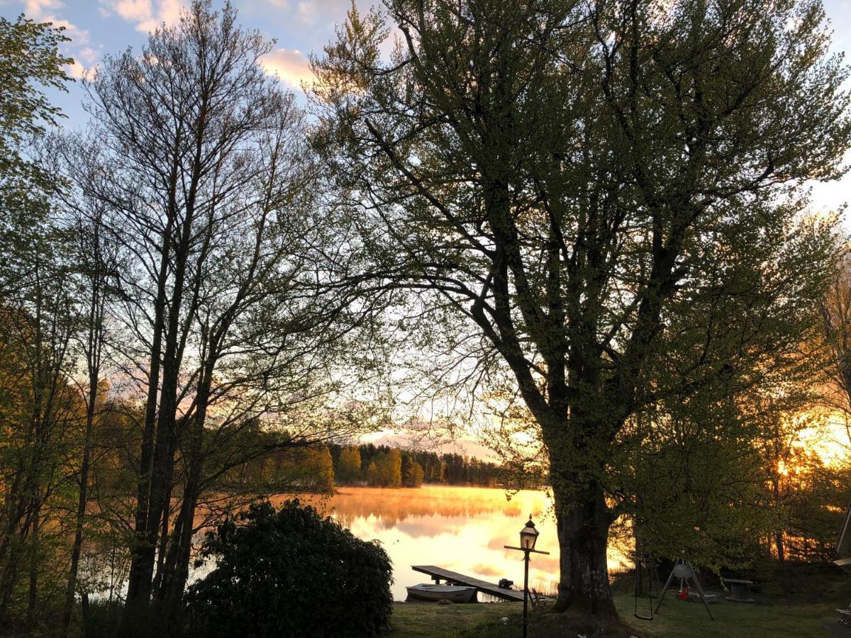 Naturskoent Boende Vid Sjoe Skånes Fagerhult Exterior foto